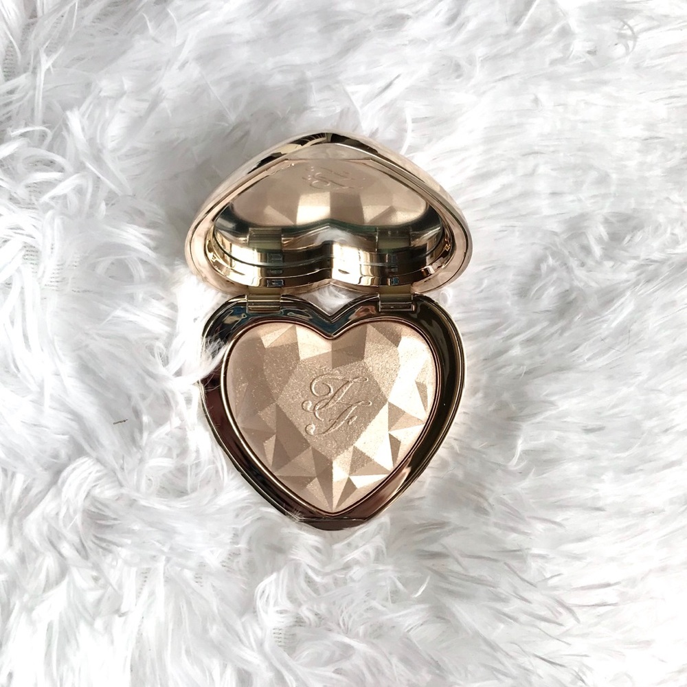 NEW Too Faced Love Light Highlighter: Blinded